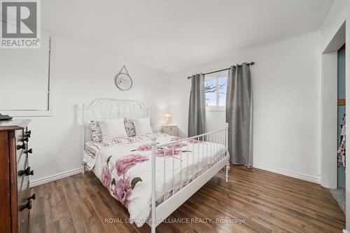 1693 Casey Rd, Belleville, ON - Indoor Photo Showing Bedroom