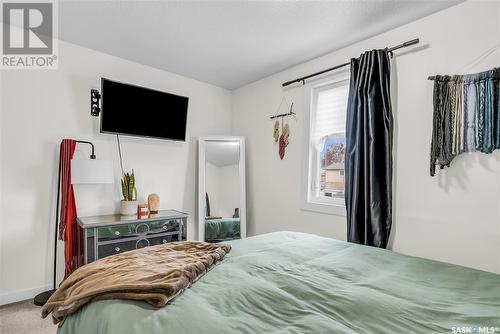 1114 Confederation Drive, Saskatoon, SK - Indoor Photo Showing Bedroom