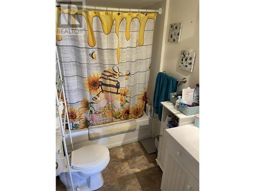 4737 Davis Avenue, Terrace, BC - Indoor Photo Showing Bathroom