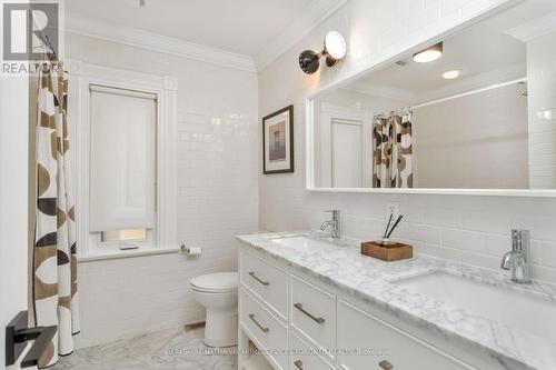 14 Rathnelly Ave, Toronto, ON - Indoor Photo Showing Bathroom