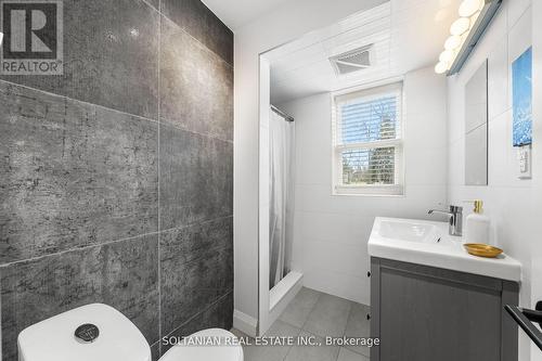 99 Park Home Avenue, Toronto, ON - Indoor Photo Showing Bathroom