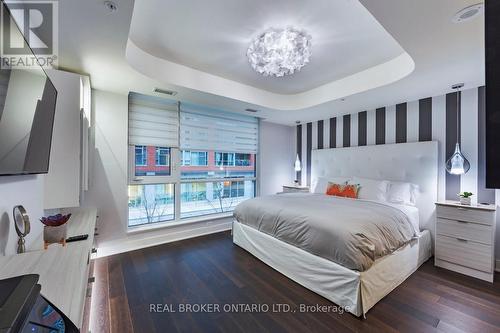 20 - 30 Nelson Street, Toronto, ON - Indoor Photo Showing Bedroom