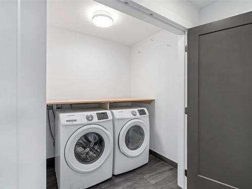 991 Ariane Gdns, Langford, BC - Indoor Photo Showing Laundry Room