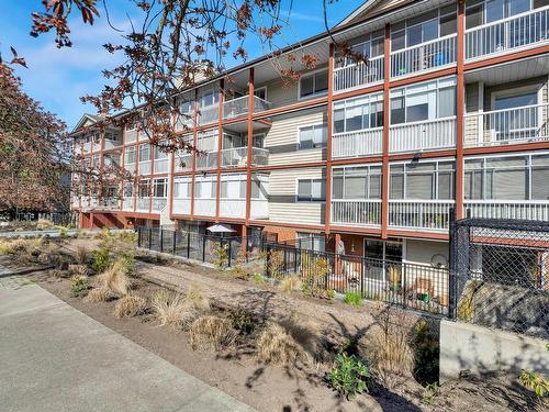406-1234 Fort St, Victoria, BC - Outdoor