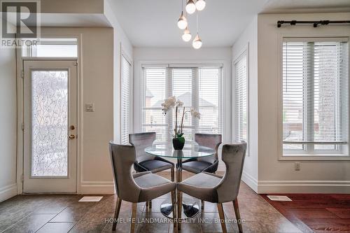 35 Yakefarm Blvd, Whitchurch-Stouffville, ON - Indoor Photo Showing Dining Room