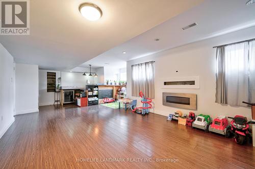 35 Yakefarm Boulevard, Whitchurch-Stouffville, ON - Indoor With Fireplace