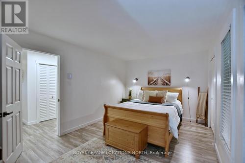 207 Escarpment Cres, Collingwood, ON - Indoor Photo Showing Bedroom
