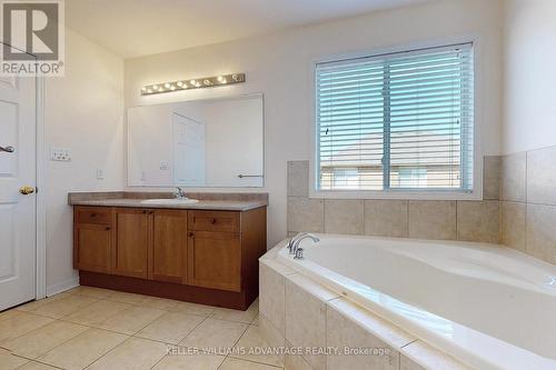 3873 Mayla Drive, Mississauga, ON - Indoor Photo Showing Bathroom