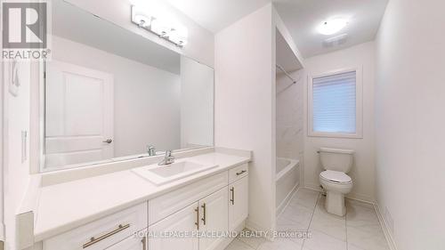 64 West Oak Tr S, Barrie, ON - Indoor Photo Showing Bathroom