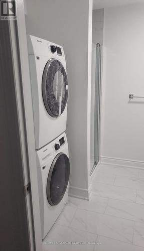 1372 Wallig Avenue, Oshawa, ON - Indoor Photo Showing Laundry Room