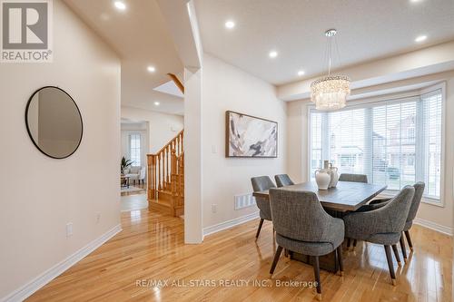 48 Lucida Crt, Whitchurch-Stouffville, ON - Indoor Photo Showing Dining Room