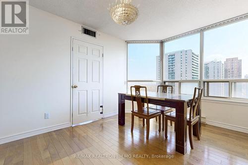 1806 - 30 Greenfield Avenue, Toronto, ON - Indoor Photo Showing Dining Room