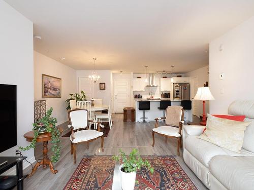 Overall view - 307-3167 Boul. De La Gare, Vaudreuil-Dorion, QC - Indoor Photo Showing Living Room