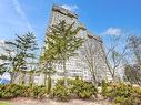 602-200 Robert Speck Pkwy, Mississauga, ON  - Outdoor 