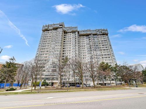 602-200 Robert Speck Pkwy, Mississauga, ON - Outdoor