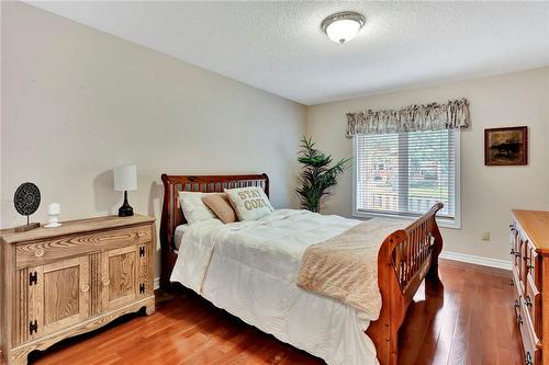 20 Meadowlands Boulevard|Unit #23, Hamilton, ON - Indoor Photo Showing Bedroom