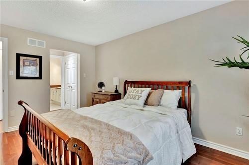 20 Meadowlands Boulevard|Unit #23, Hamilton, ON - Indoor Photo Showing Bedroom