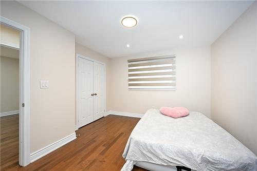 48 Larchwood Circle, Welland, ON - Indoor Photo Showing Bedroom