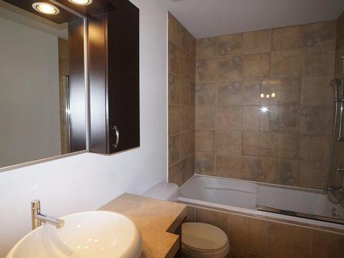 Bathroom - 401-12152 Rue Lachapelle, Montréal (Ahuntsic-Cartierville), QC - Indoor Photo Showing Bathroom