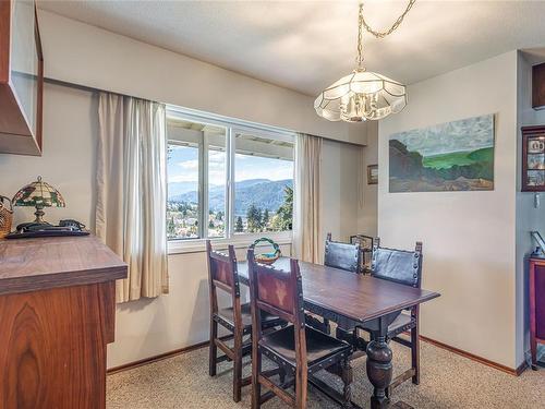 2819 View Terr, Port Alberni, BC - Indoor Photo Showing Dining Room