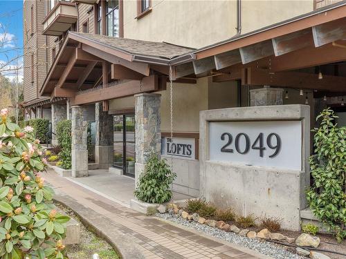 306-2049 Country Club Way, Langford, BC - Outdoor