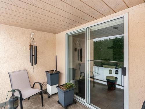 105-134 Fifth Ave East, Qualicum Beach, BC - Outdoor With Exterior