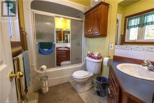 503125 Grey Road 12, West Grey, ON - Indoor Photo Showing Bathroom