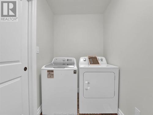203 Meadowview, Amherstburg, ON - Indoor Photo Showing Laundry Room