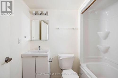 #106 -1780 Simcoe St N, Oshawa, ON - Indoor Photo Showing Bathroom