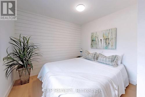 14 York St, Collingwood, ON - Indoor Photo Showing Bedroom