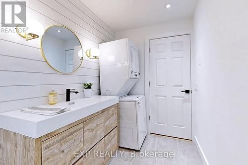 14 York St, Collingwood, ON - Indoor Photo Showing Laundry Room