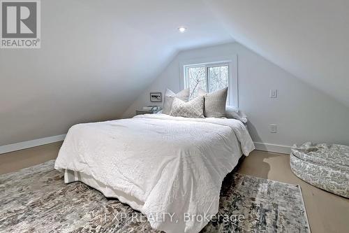 14 York Street, Collingwood, ON - Indoor Photo Showing Bedroom