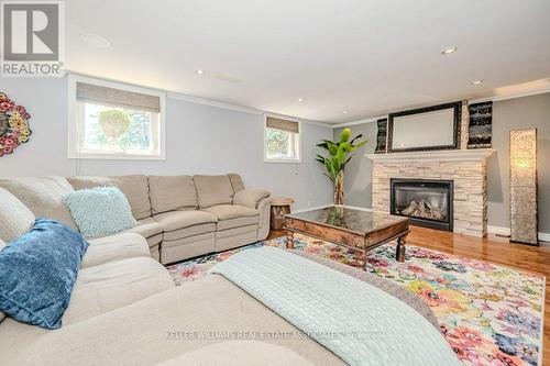 3383 Mainsail Crescent, Mississauga, ON - Indoor Photo Showing Living Room With Fireplace