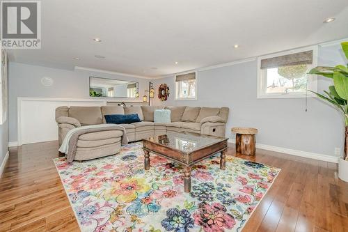 3383 Mainsail Crescent, Mississauga, ON - Indoor Photo Showing Living Room