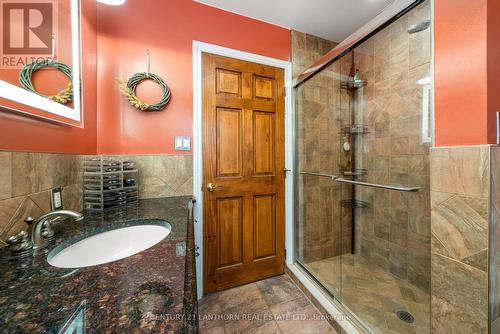 857 River Rd, Belleville, ON - Indoor Photo Showing Bathroom