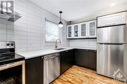 1852 D'Amour Crescent, Orleans, ON - Indoor Photo Showing Kitchen