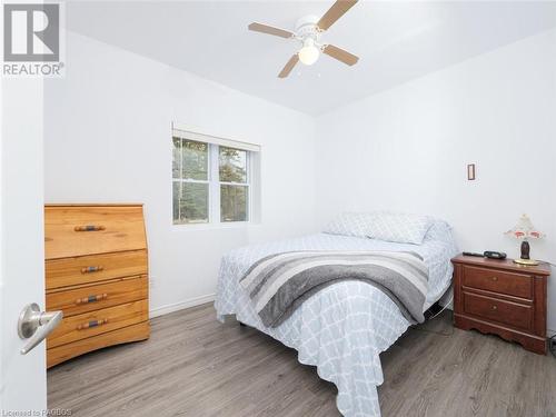 288 Cape Chin South Road, Northern Bruce Peninsula, ON - Indoor Photo Showing Bedroom