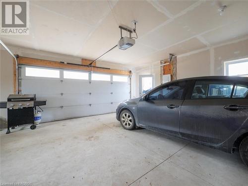 288 Cape Chin South Road, Northern Bruce Peninsula, ON - Indoor Photo Showing Garage