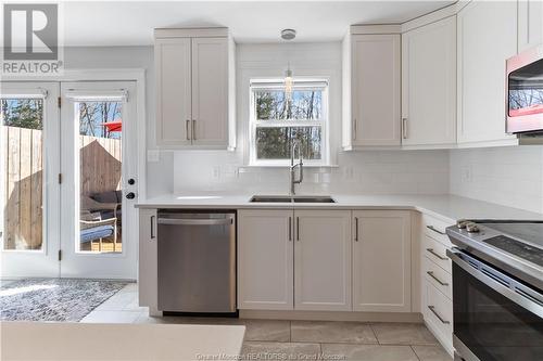 76 Magnolia Cres, Moncton, NB - Indoor Photo Showing Kitchen With Stainless Steel Kitchen With Double Sink