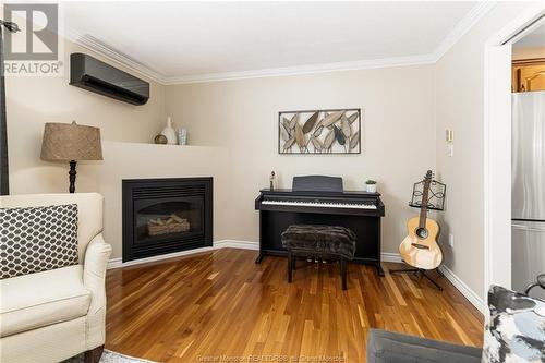 93 Silverwood Cres, Moncton, NB - Indoor Photo Showing Living Room With Fireplace
