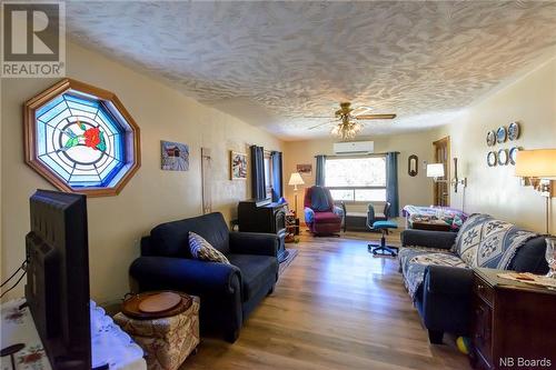 108 Upper Golden Grove Road, Upper Golden Grove, NB - Indoor Photo Showing Living Room