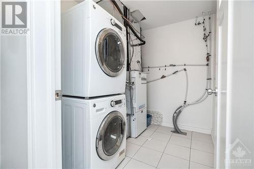 184 Den Haag Drive, Ottawa, ON - Indoor Photo Showing Laundry Room