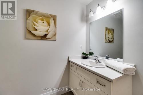 #20 -600 Victoria St S, Kitchener, ON - Indoor Photo Showing Bathroom