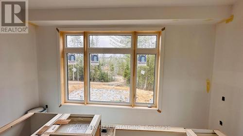 Lot 58 Lakeside Echo Valley Rd, Lake Of Bays, ON - Indoor