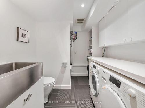 103 Marlborough Ave, Toronto, ON - Indoor Photo Showing Laundry Room
