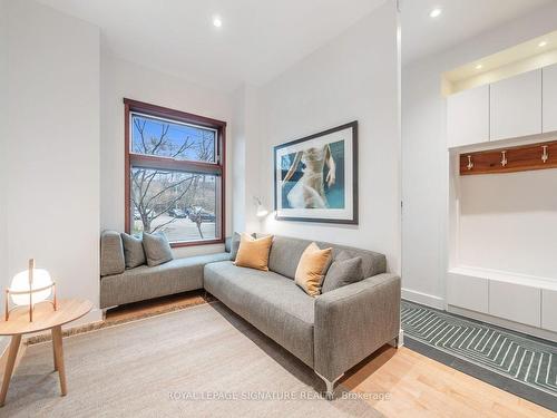 103 Marlborough Ave, Toronto, ON - Indoor Photo Showing Living Room
