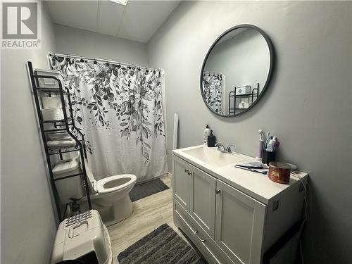 3522 Errington Avenue N, Chelmsford, ON - Indoor Photo Showing Bathroom