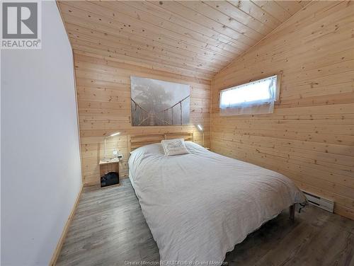 31 Du Rivage, Lamèque, NB - Indoor Photo Showing Bedroom