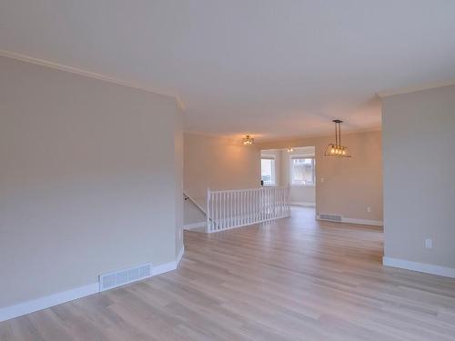 2273 Shannon Ridge Drive, West Kelowna, BC - Indoor Photo Showing Other Room