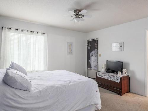 3205-415 Commonwealth Road, Kelowna, BC - Indoor Photo Showing Bedroom